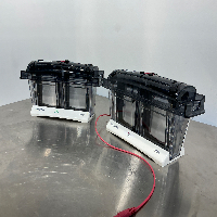 Invitrogen Mini Gel Tank x2 image 1